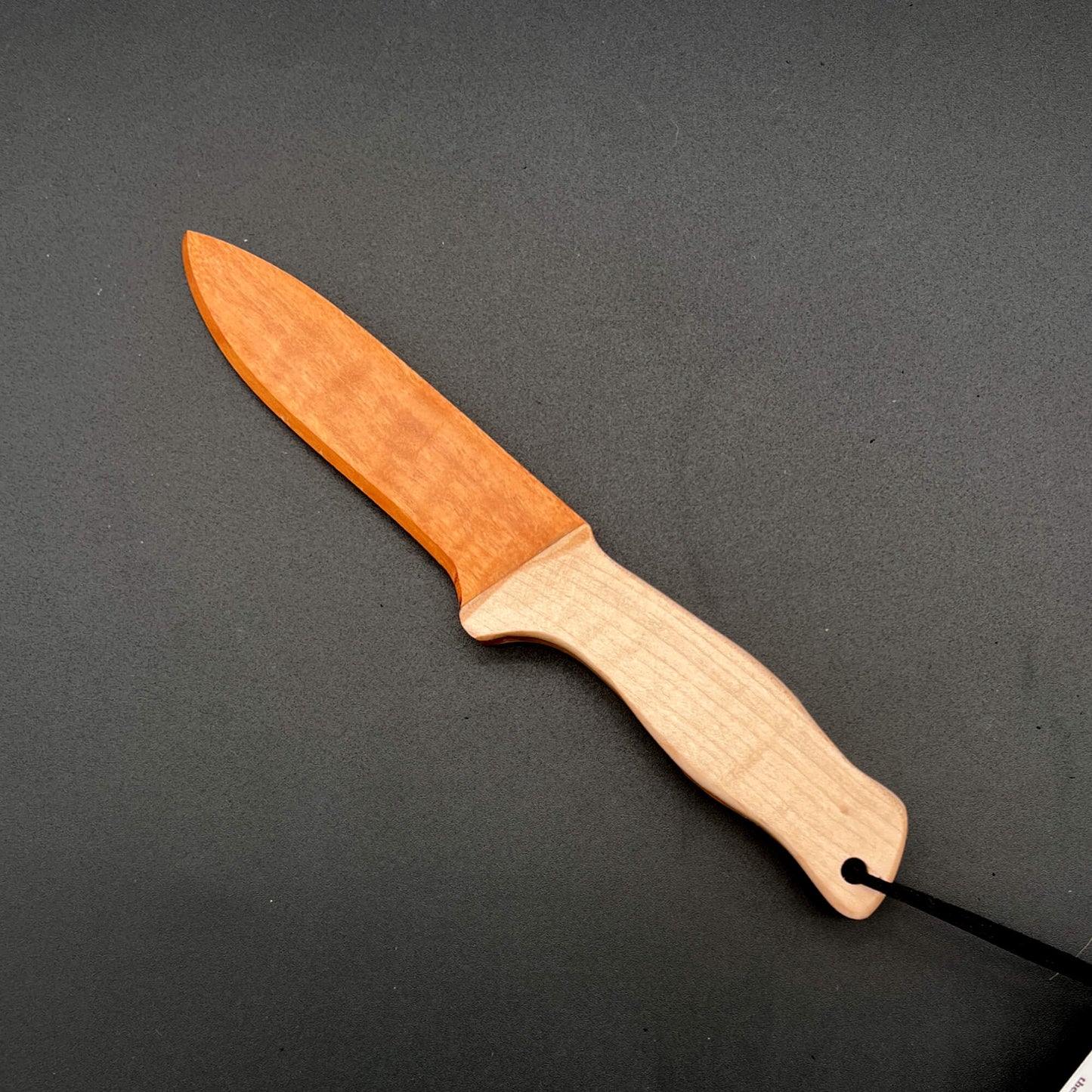 Spearpoint Wooden Knife for safe knife play and wax play, featuring a genuine straight edge in wood.