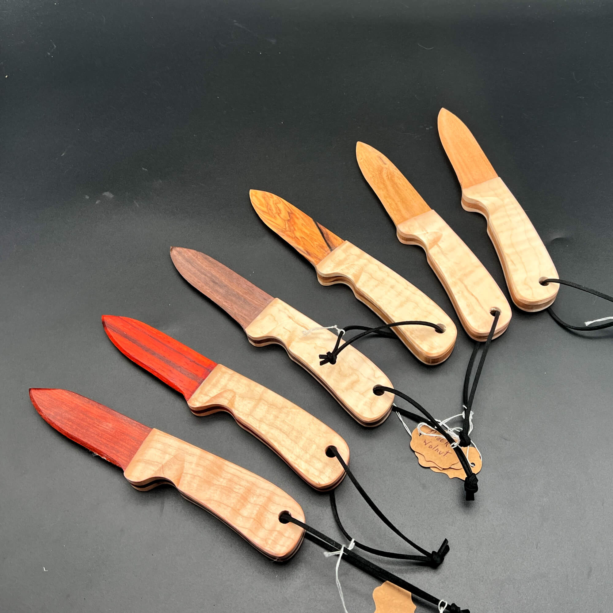 https://thekinkery.com/wp-content/uploads/2022/09/Wooden-Knives-1.jpg