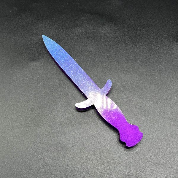 Knightly Resin Dagger - Image 18